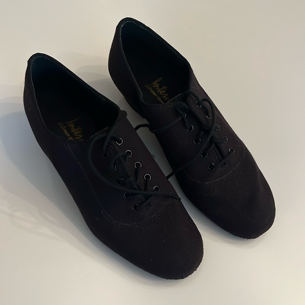 International dance shoes